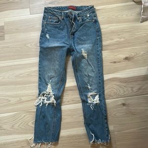 Women’s distressed ankle jeans